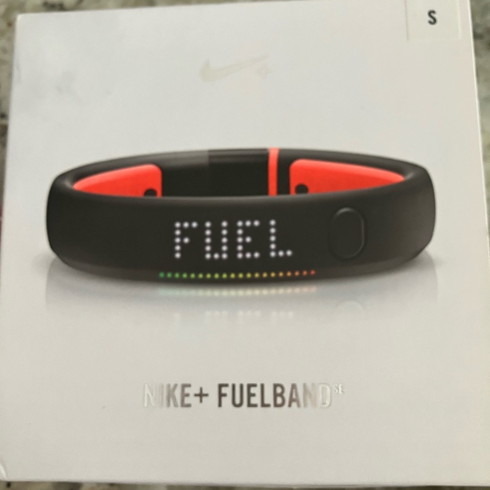 EUC Nike Fuelband SE
